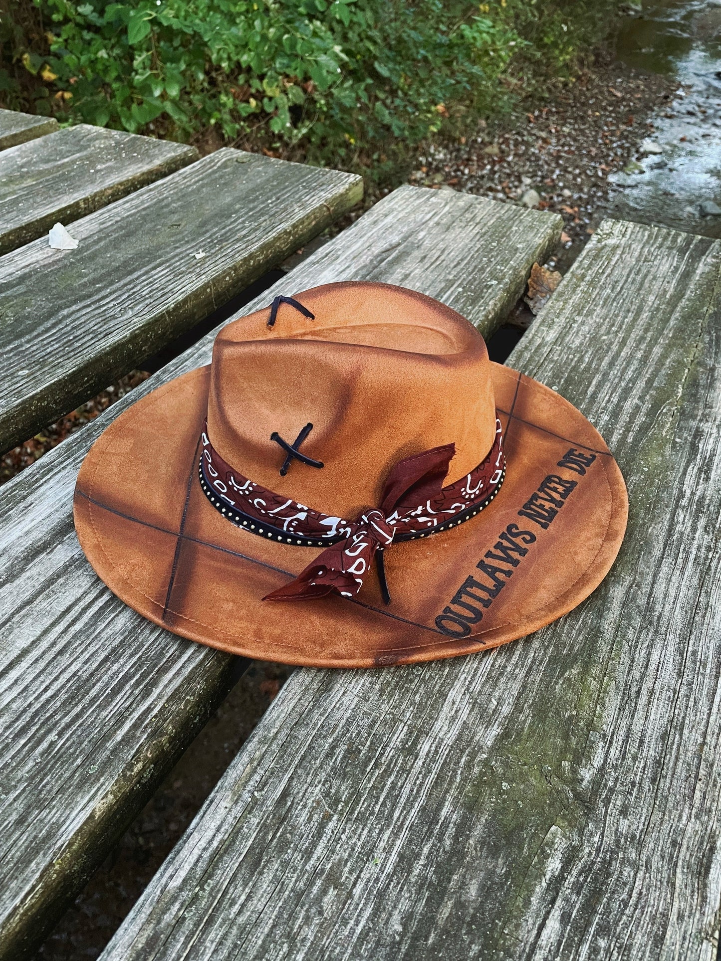 Outlaws Never Die