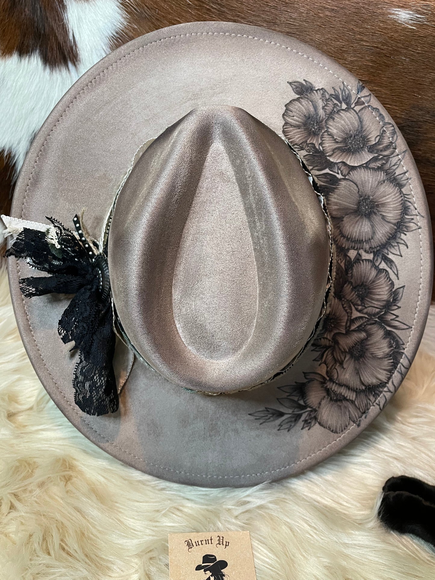 Taupe floral