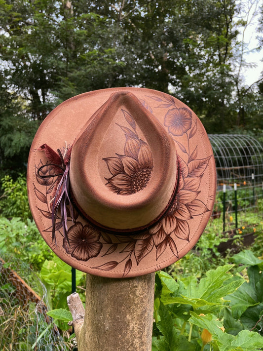 Short brim floral